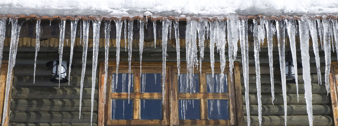 Spray foam prevents ice dams by providing proper insulation in Colorado Springs attic spaces Spray foam prevents ice dams by providing proper insulation in Colorado Springs attic spaces